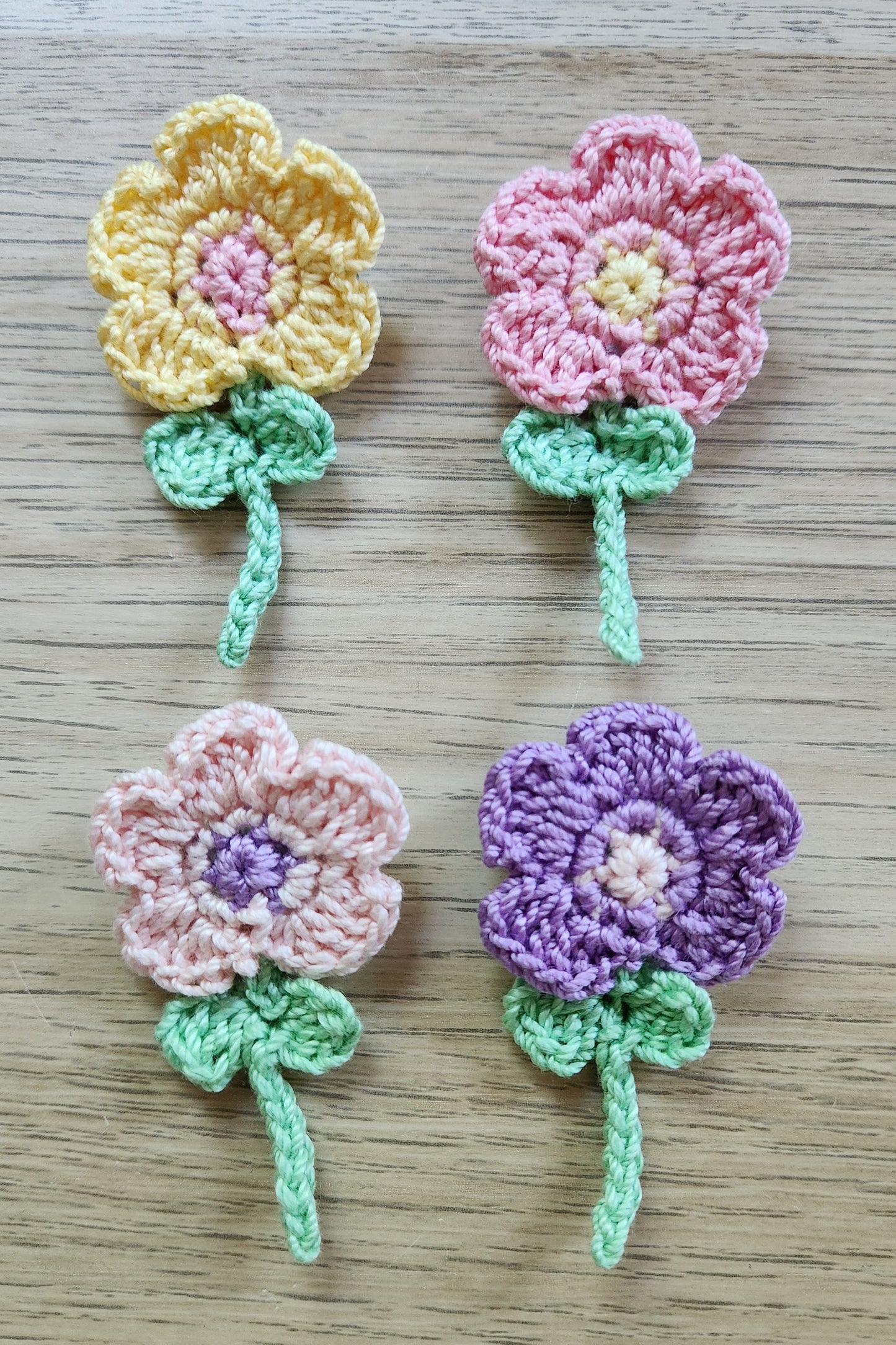 Pin's "Pâquerette"